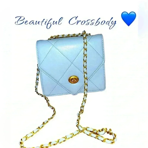 Elegant Quilted Light Blue Shoulder Purse with Gold-Tone Chain - Picture 1 of 9